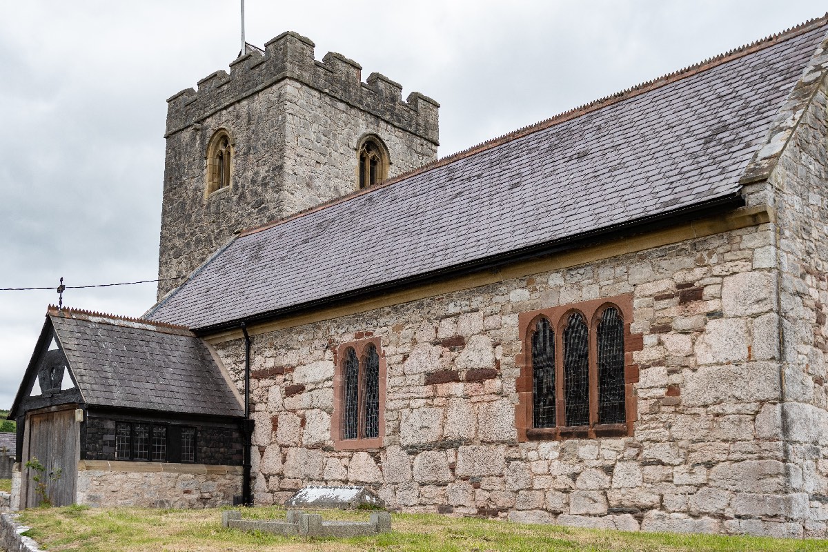 St Mwrog, Llanfwrog Dyffryn Clwyd